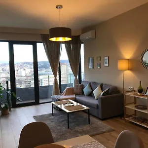 Ameri Plaza Апартаменты
